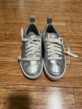 Sorel Metallic Silver waterproof Lace-Up Sneakers